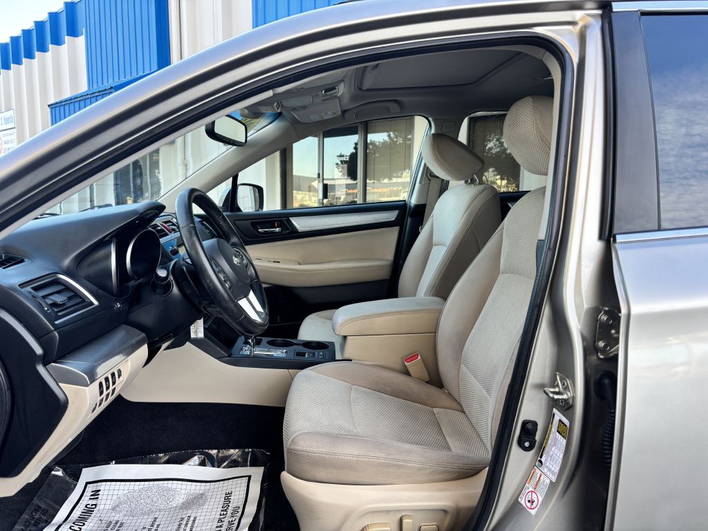 2015 Subaru Outback Image 12