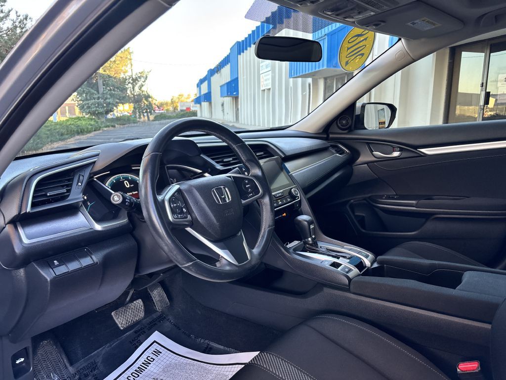 2018 Honda Civic Image 11