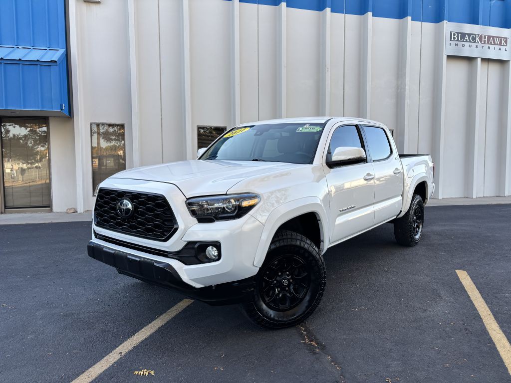 2021 Toyota Tacoma Image 1