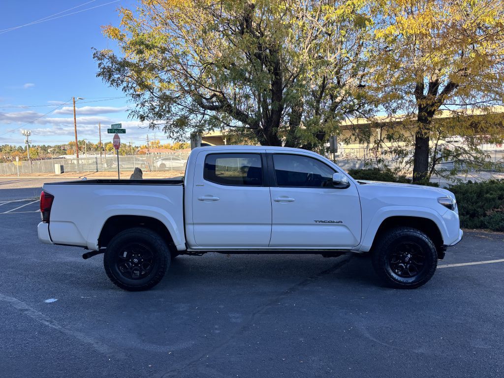 2021 Toyota Tacoma Image 9