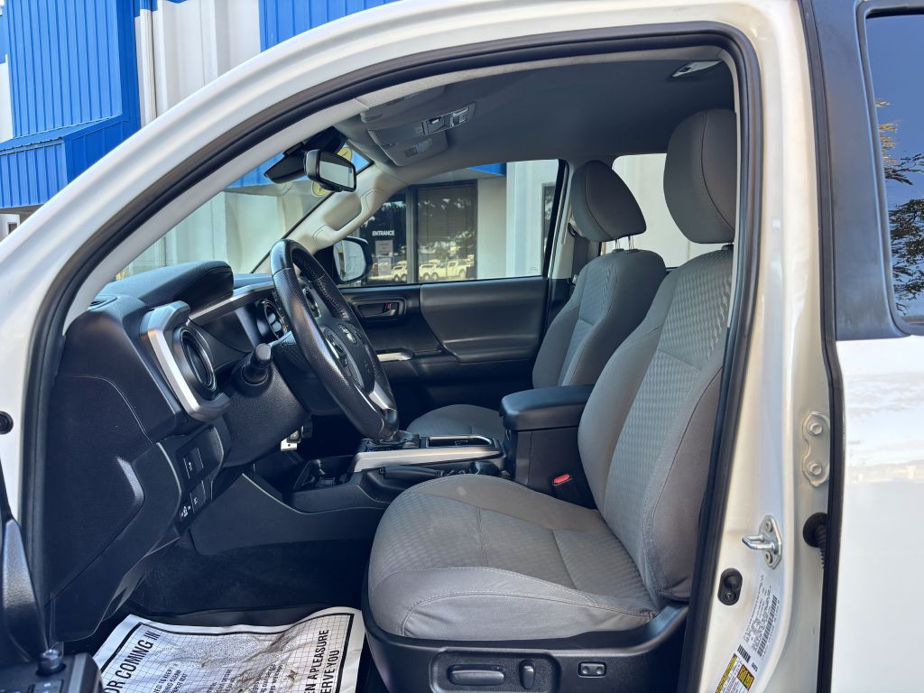 2021 Toyota Tacoma Image 13