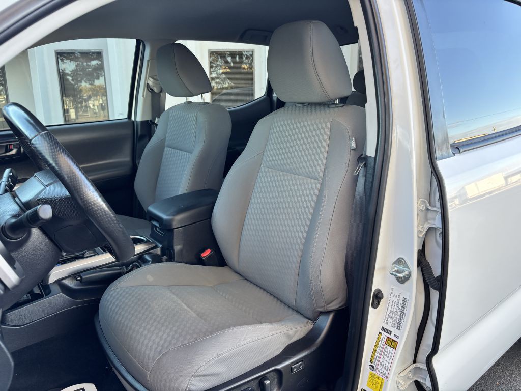 2021 Toyota Tacoma Image 14