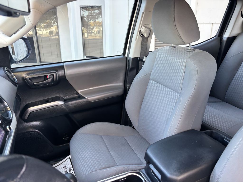 2021 Toyota Tacoma Image 15