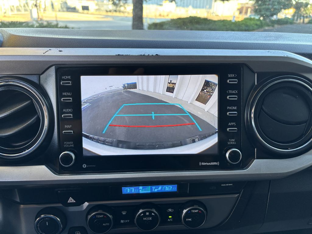 2021 Toyota Tacoma Image 24