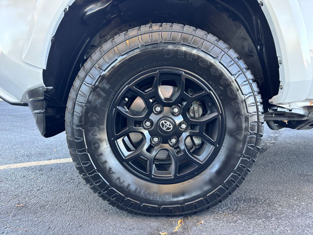 2021 Toyota Tacoma Image 29