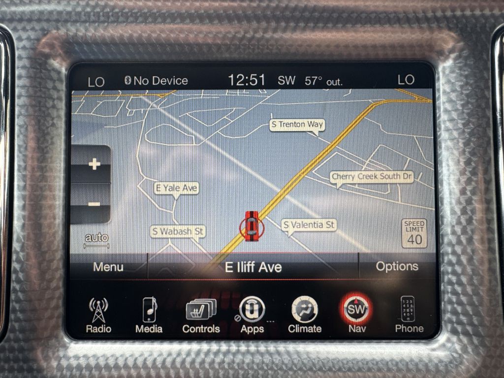 2016 Dodge Challenger Image 28