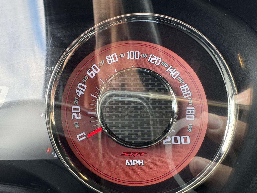 2016 Dodge Challenger Image 36