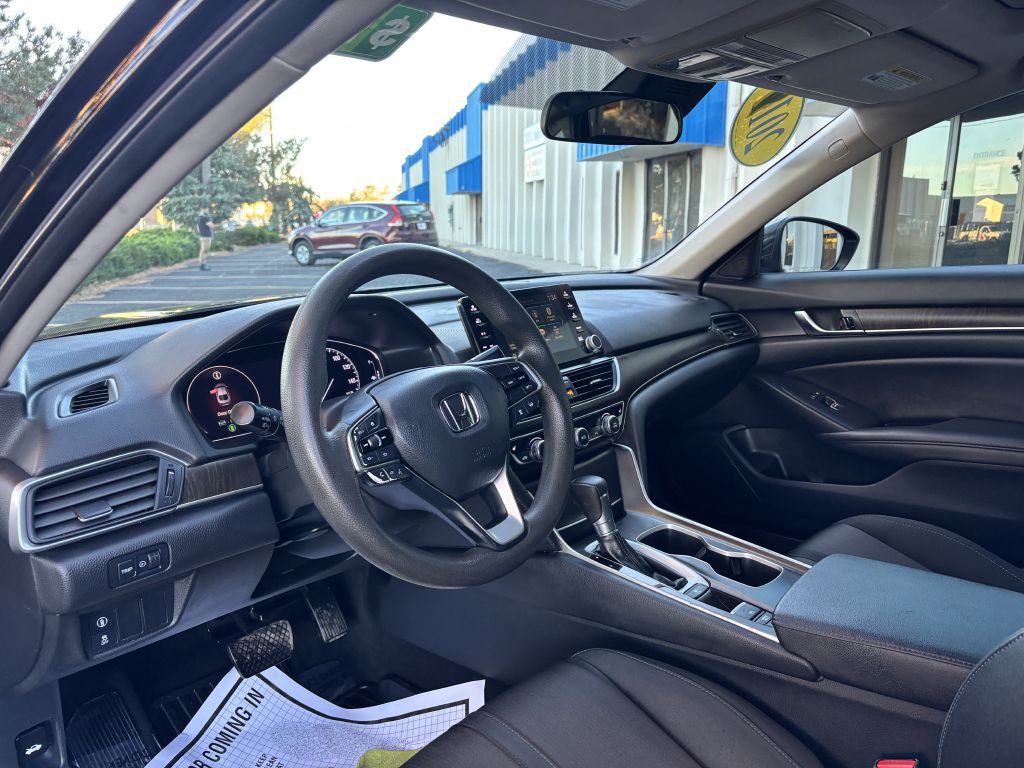 2019 Honda Accord Image 11
