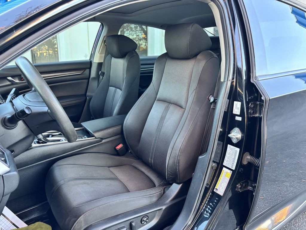 2019 Honda Accord Image 14