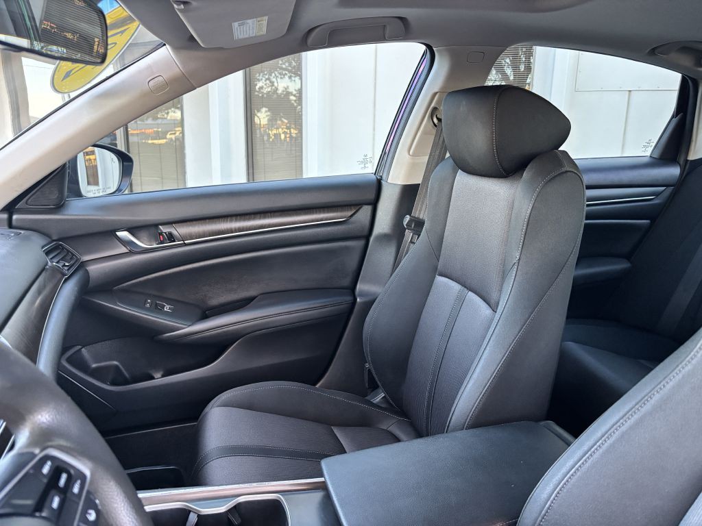 2019 Honda Accord Image 15