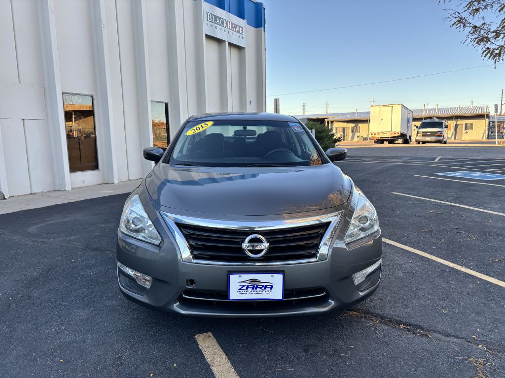 2015 Nissan Altima Image 2