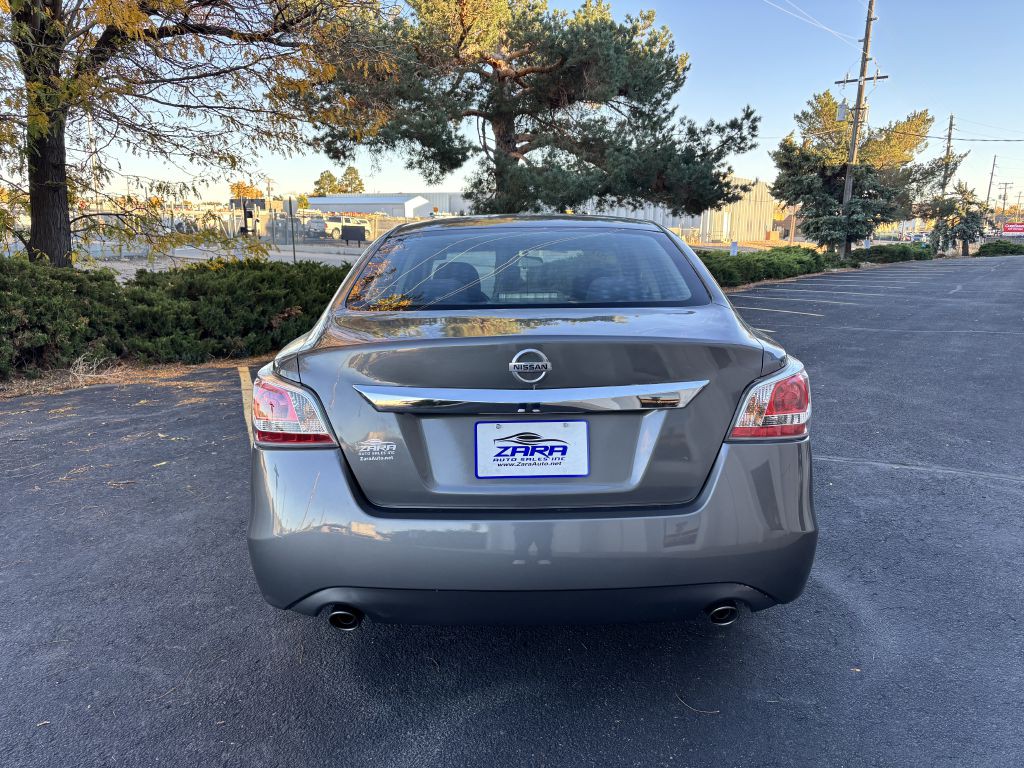 2015 Nissan Altima Image 6