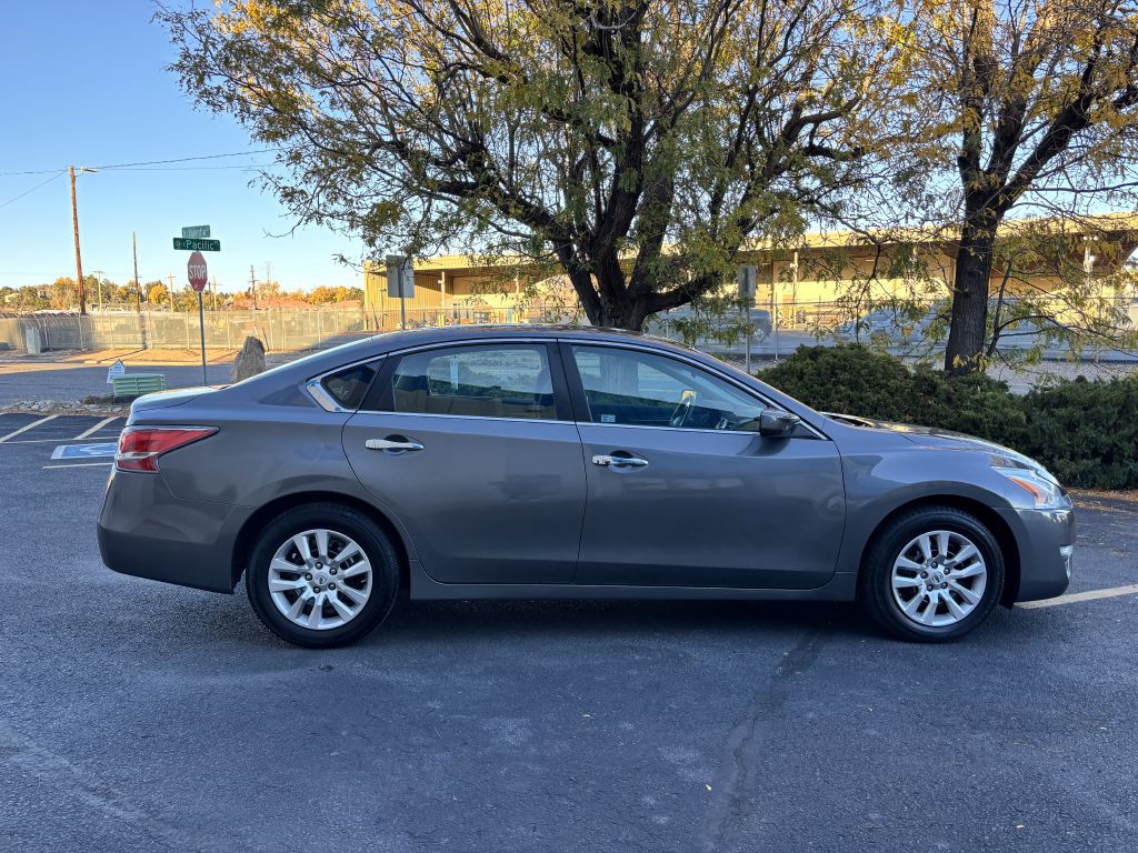 2015 Nissan Altima Image 8
