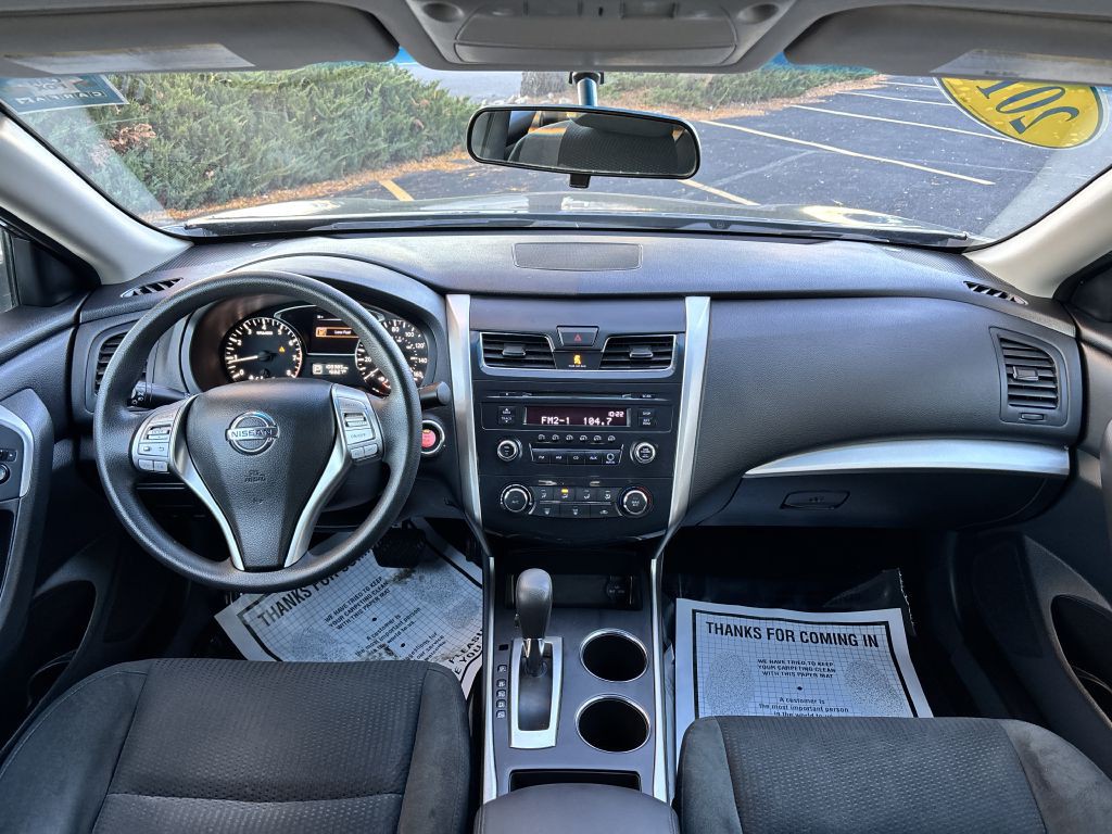 2015 Nissan Altima Image 17