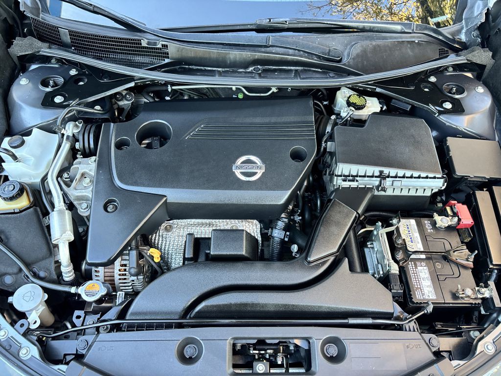 2015 Nissan Altima Image 23