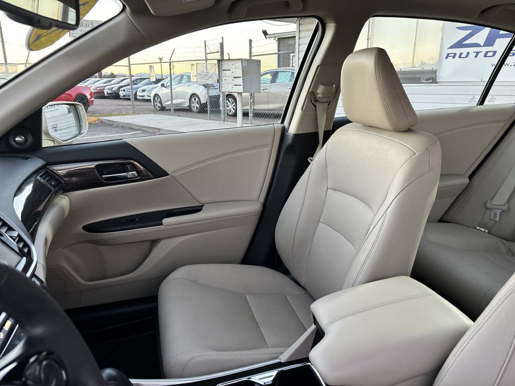 2016 Honda Accord Image 14
