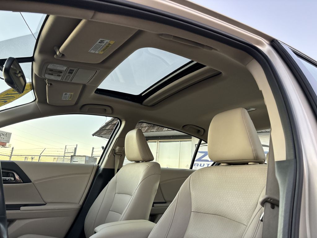 2016 Honda Accord Image 15