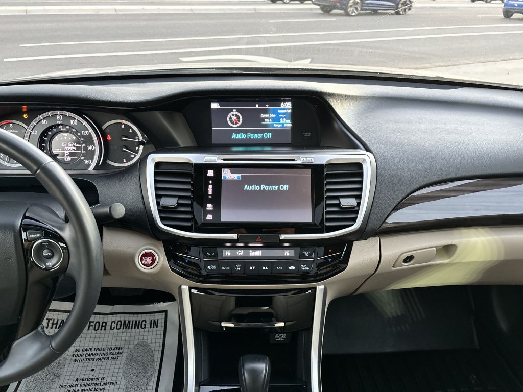 2016 Honda Accord Image 19