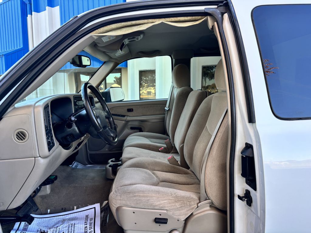 2003 Chevrolet Silverado 1500 Image 12
