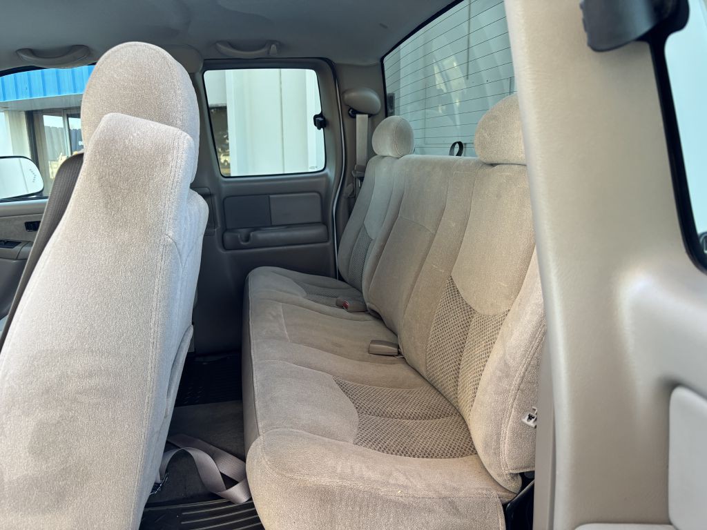 2003 Chevrolet Silverado 1500 Image 15