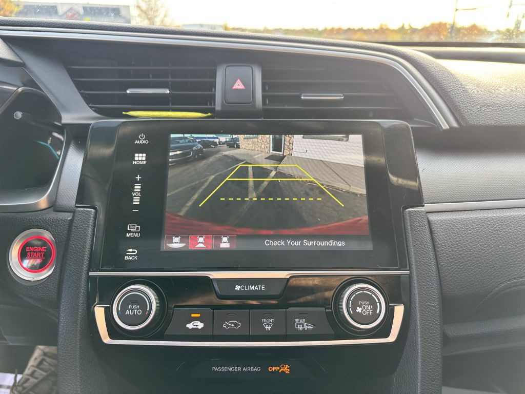 2018 Honda Civic Image 24