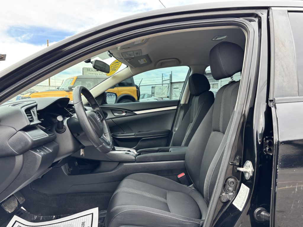 2018 Honda Civic Image 12