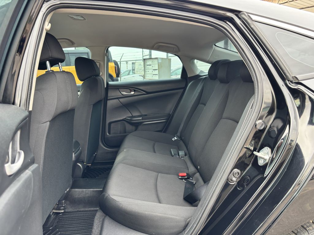 2018 Honda Civic Image 16