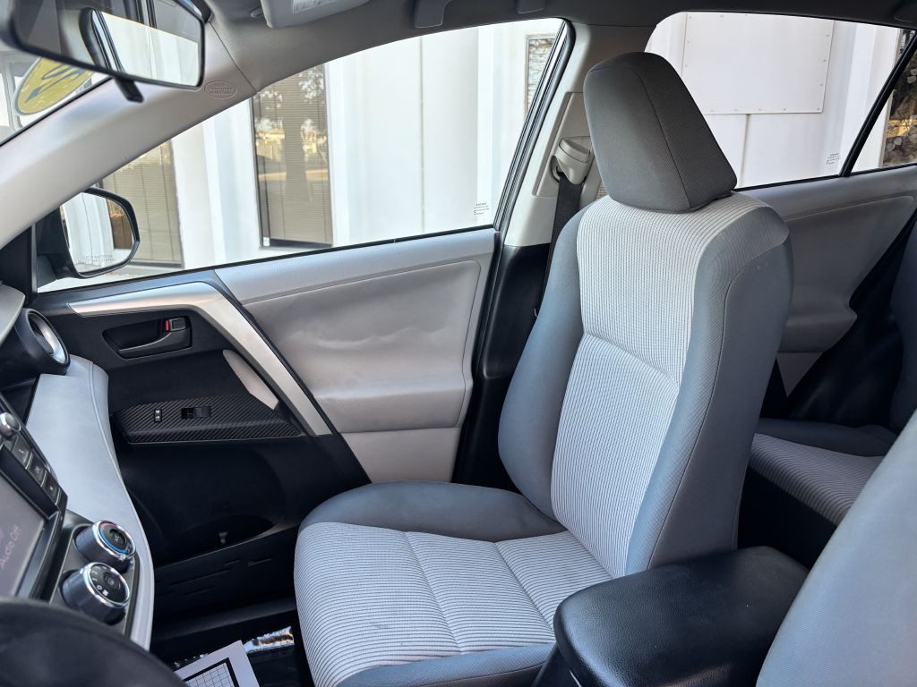 2013 Toyota Rav4 Image 14