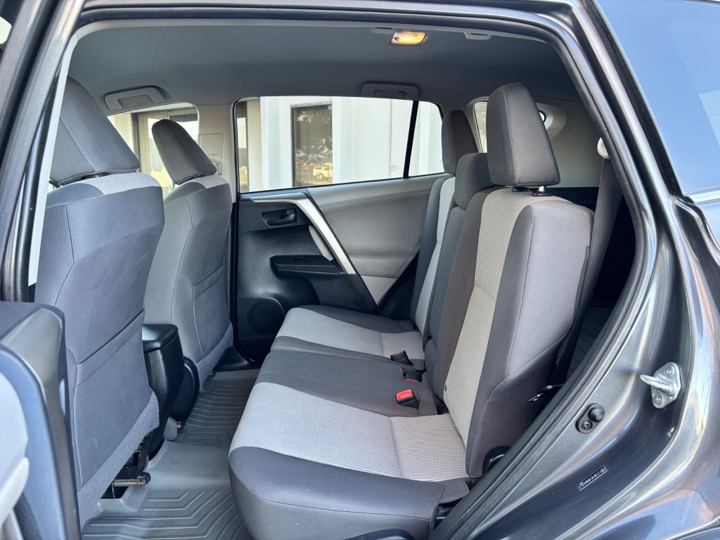 2013 Toyota Rav4 Image 16
