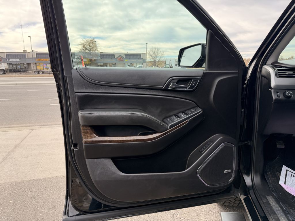 2020 Chevrolet Suburban Image 16