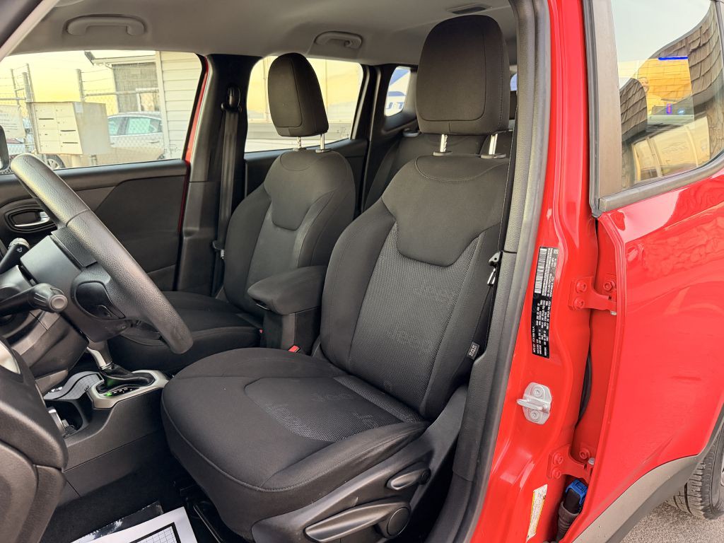 2016 Jeep Renegade Image 12