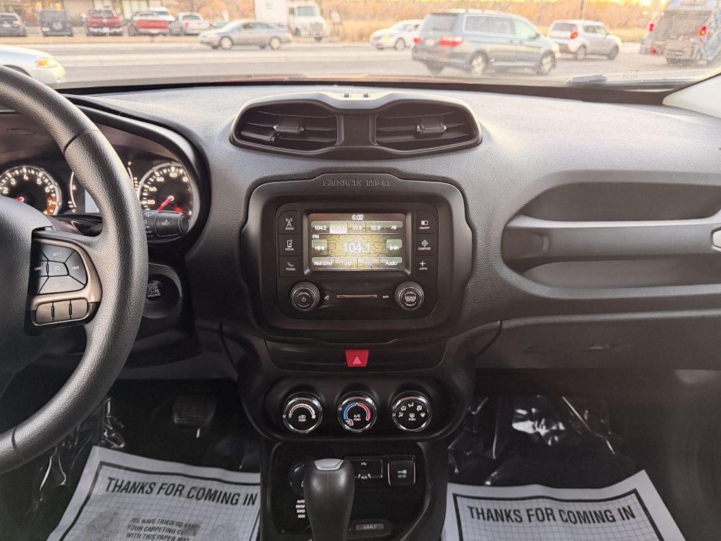 2016 Jeep Renegade Image 17