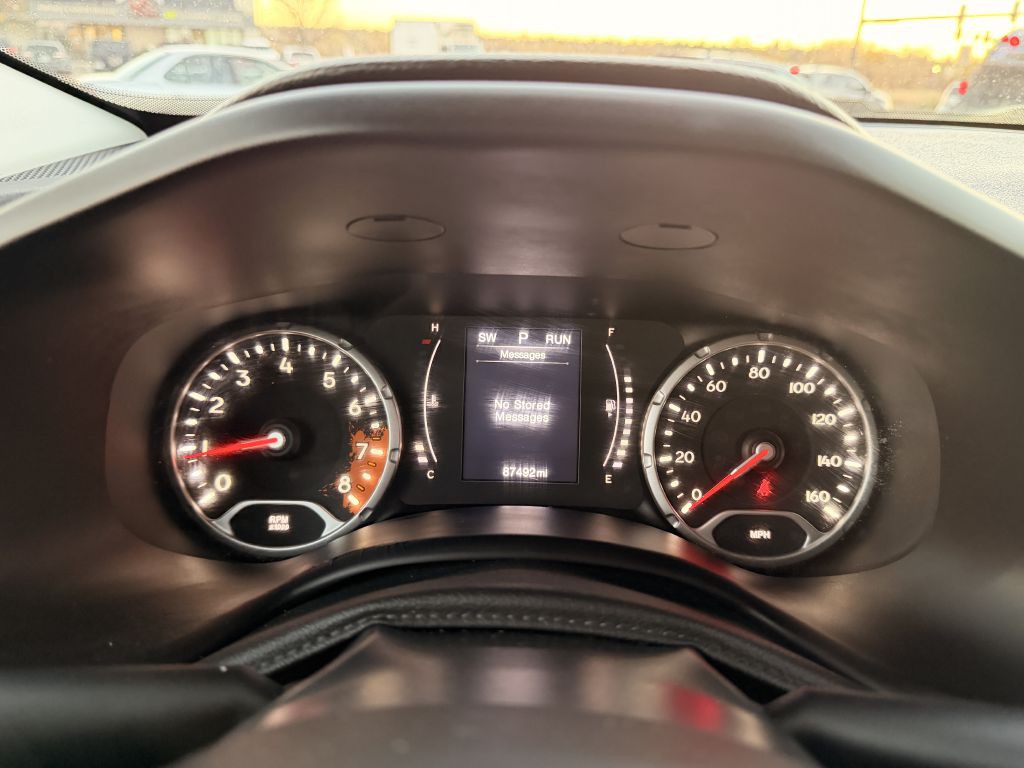 2016 Jeep Renegade Image 21