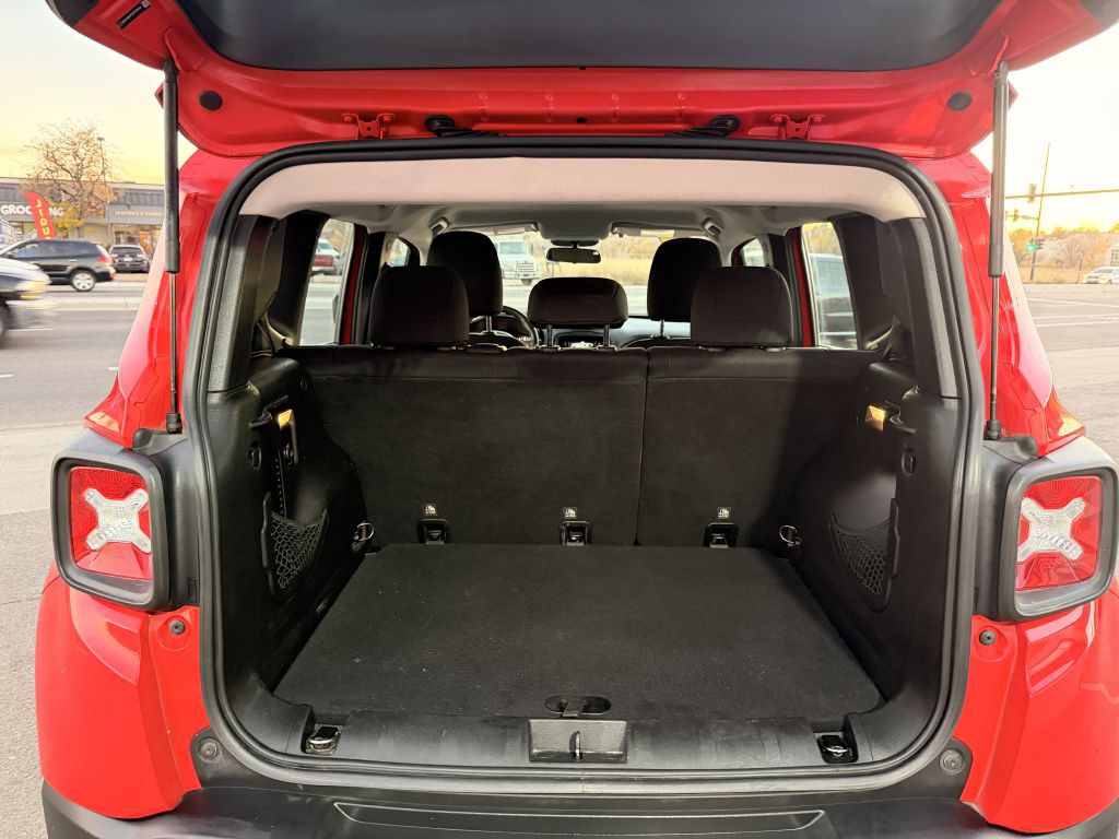 2016 Jeep Renegade Image 25