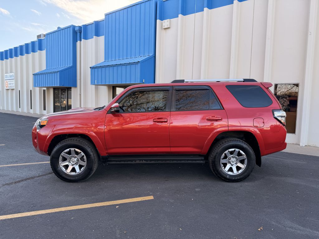 2016 Toyota 4Runner Image 4