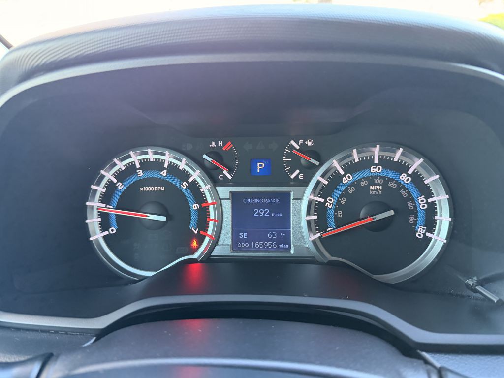 2016 Toyota 4Runner Image 23