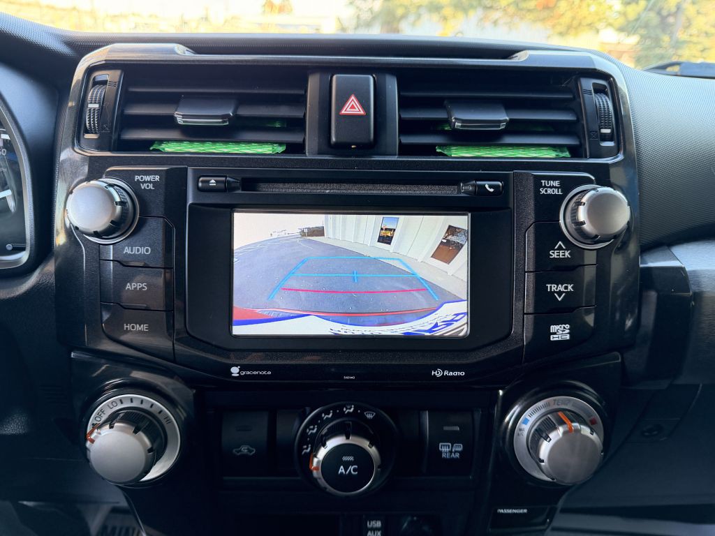 2016 Toyota 4Runner Image 24