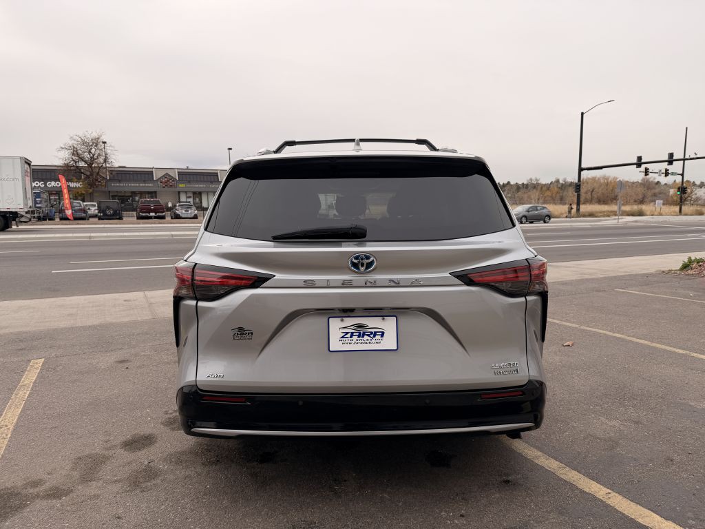 2023 Toyota Sienna Image 6
