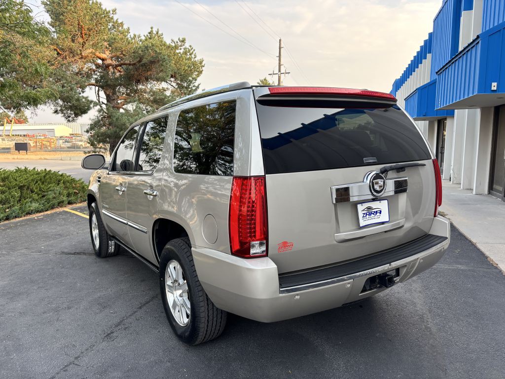 2008 Cadillac Escalade Image 5