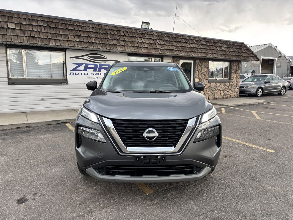 2023 Nissan Rogue Image 2