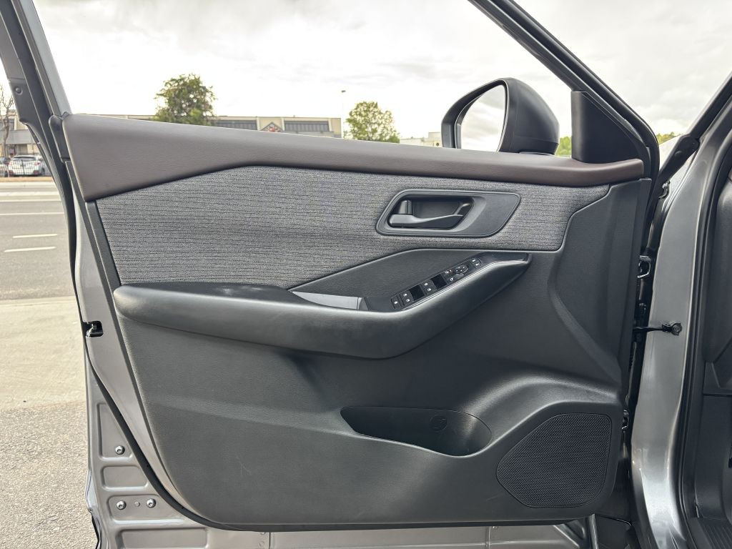 2023 Nissan Rogue Image 15