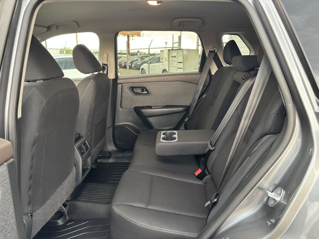 2023 Nissan Rogue Image 16