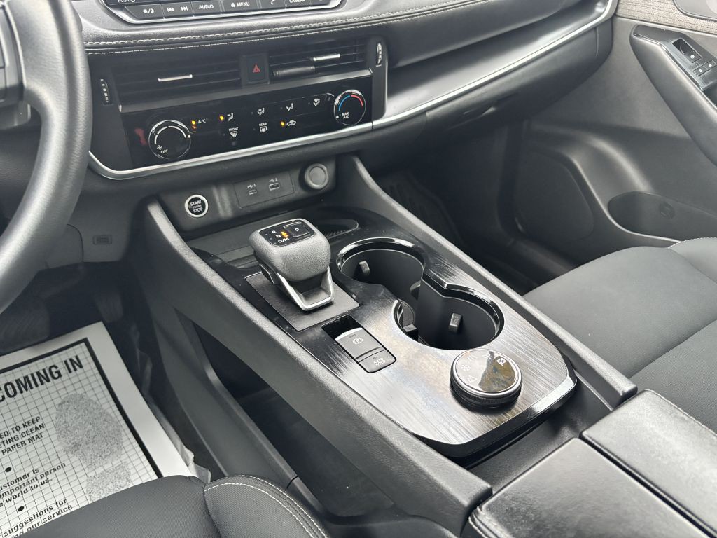 2023 Nissan Rogue Image 19