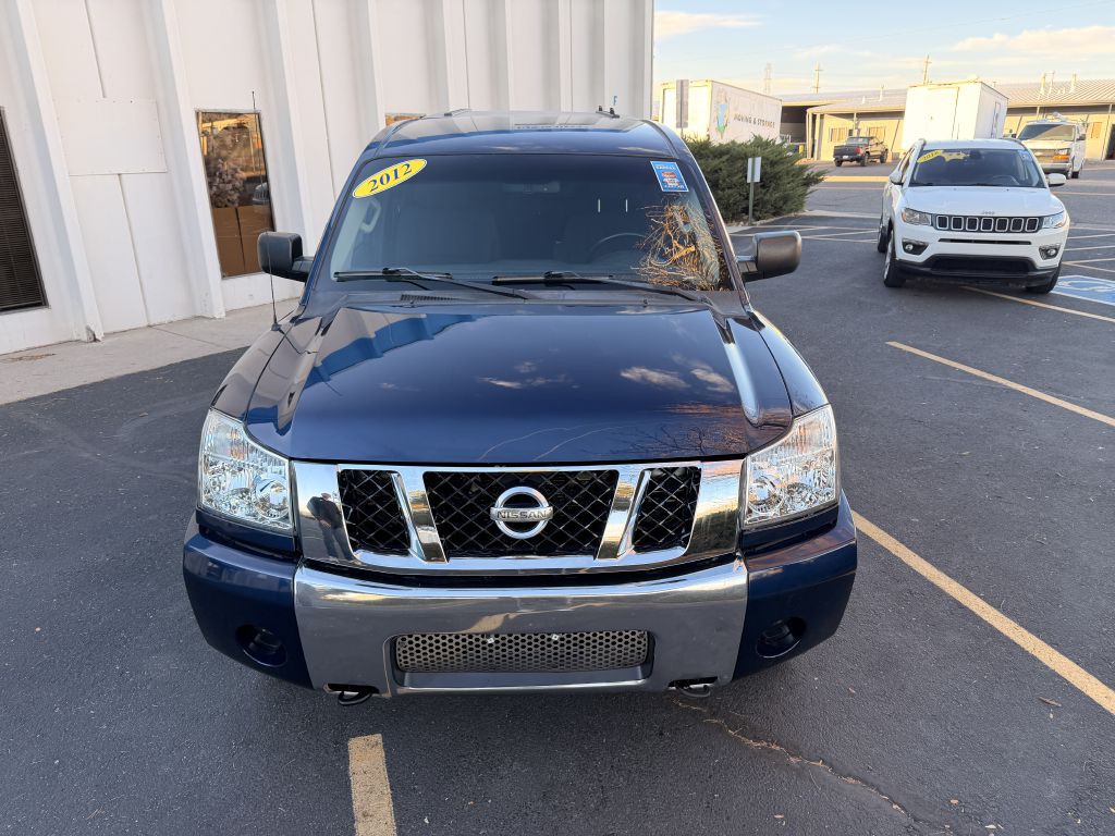 2012 Nissan Titan Image 10