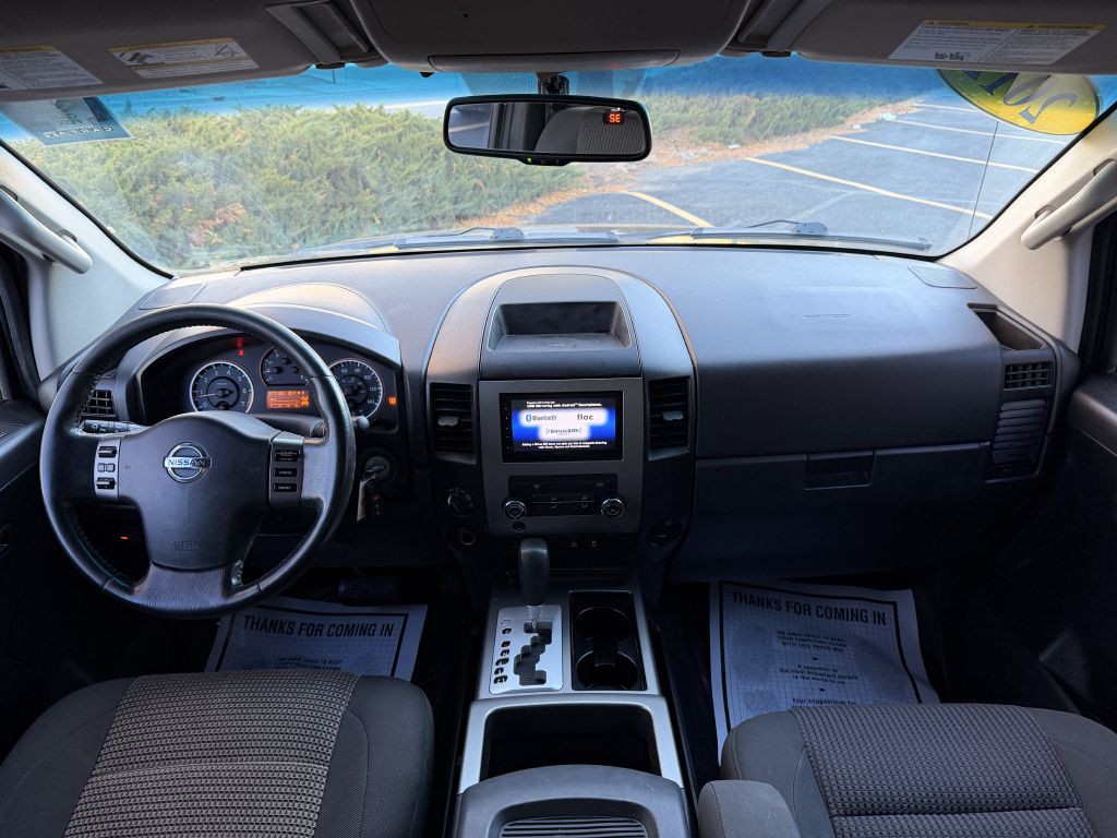 2012 Nissan Titan Image 17