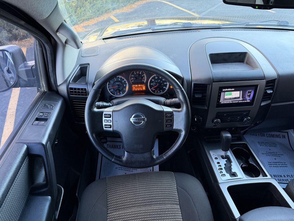 2012 Nissan Titan Image 20