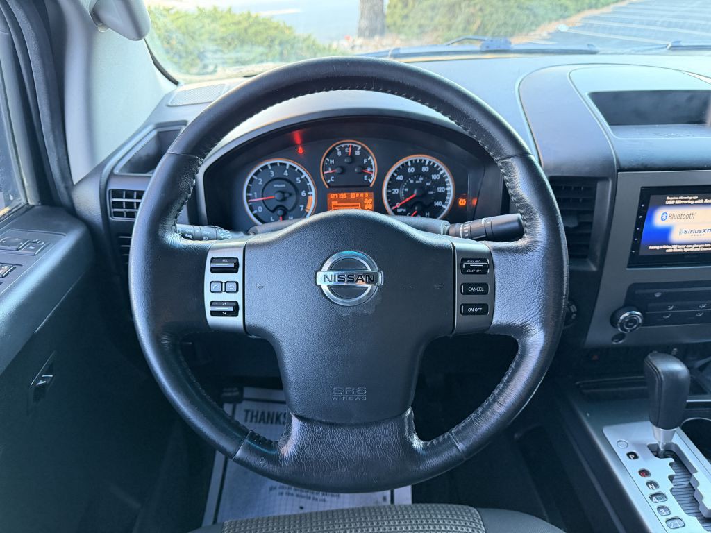 2012 Nissan Titan Image 21