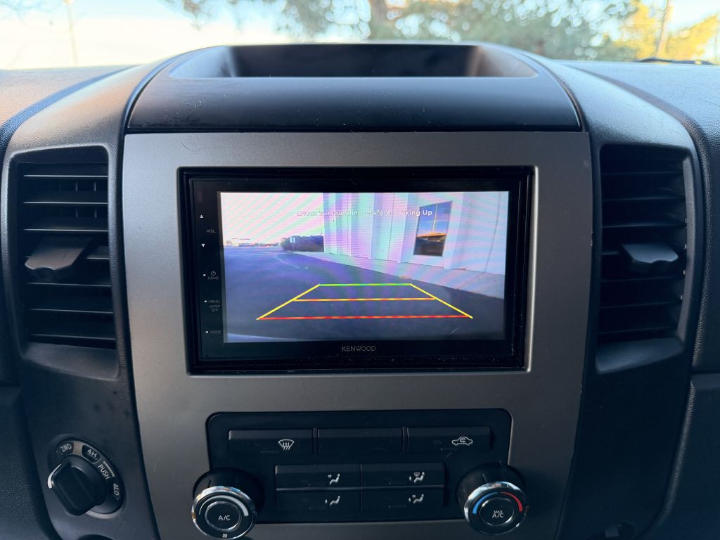 2012 Nissan Titan Image 23