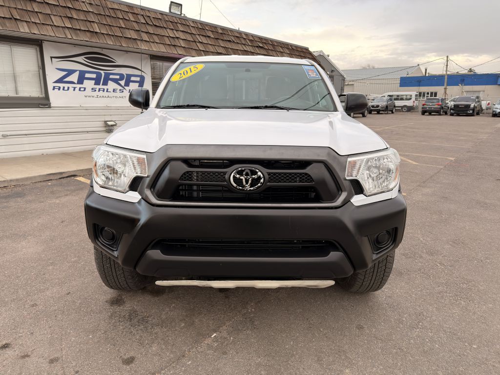 2015 Toyota Tacoma Image 2