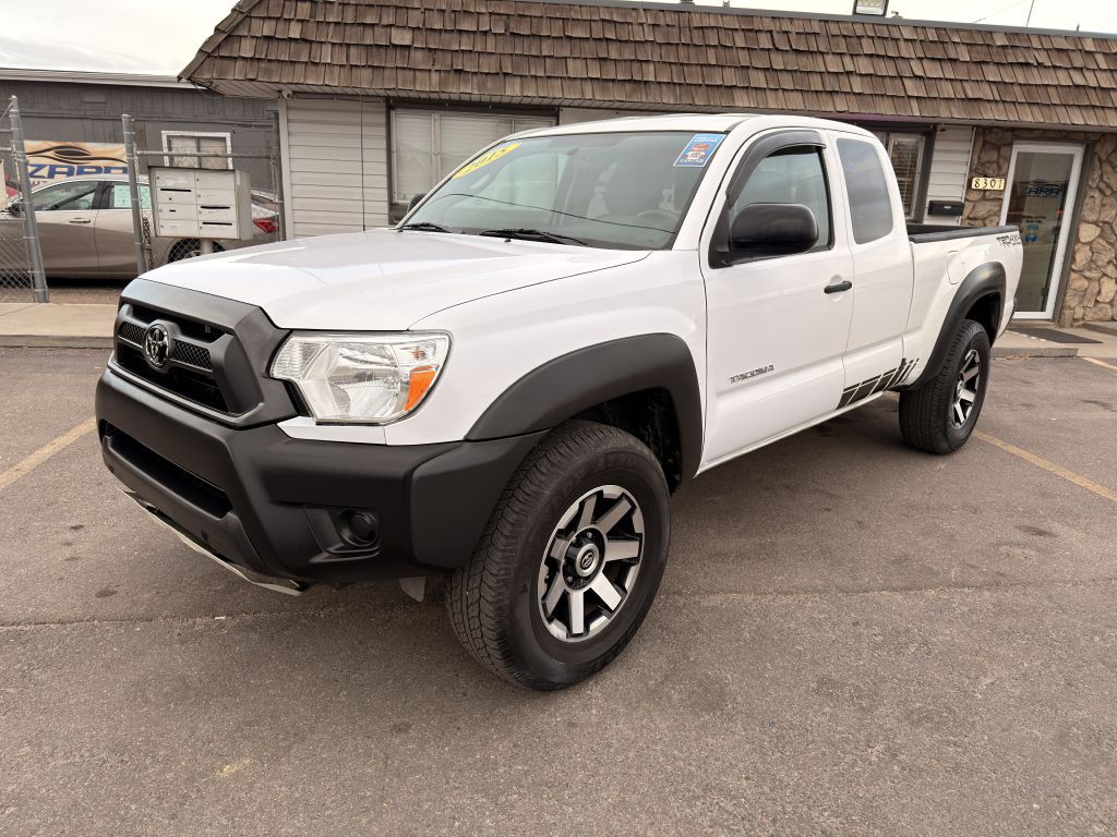 2015 Toyota Tacoma Image 3